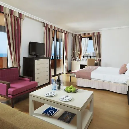 H10 Palace Hotel 4*