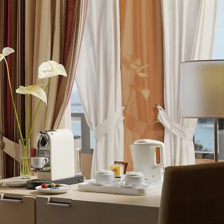 H10 Palace Hotel 4*