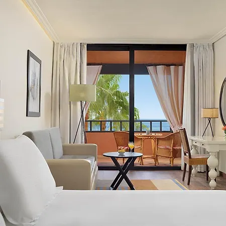 H10 Palace Hotel 4*