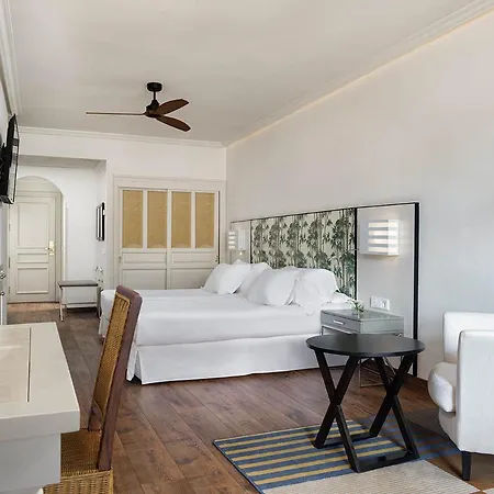 Hotel H10 Palace 4*