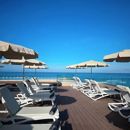 H10 コスタ パレス 4*