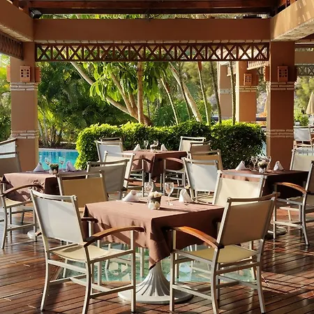 H10 Palace Hotel 4*