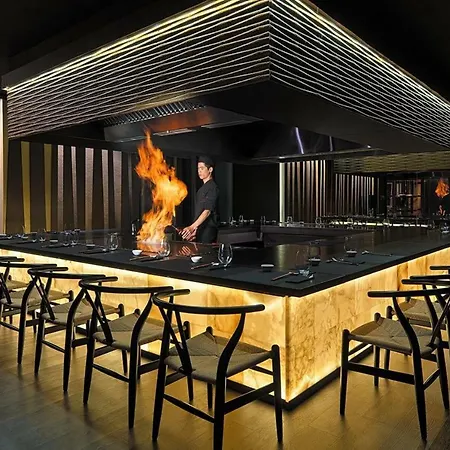 H10 コスタ パレス